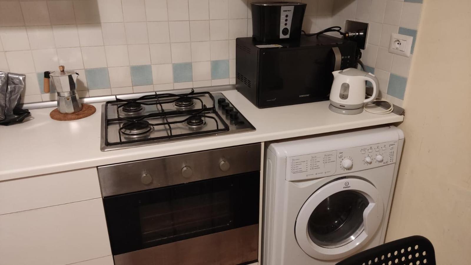 Comodo E Perfetto Per Tre Persone Apartamento